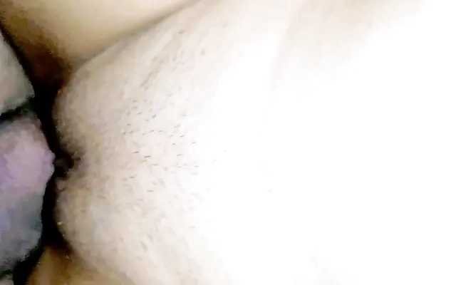 Nueva recopilaci&oacute;n de videos sexys de mi hermanastra Susy ella consiente mucho a sus subs