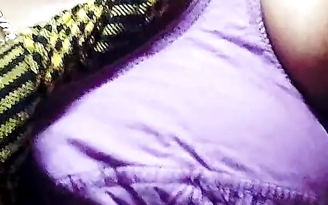 Fake gay guy fucks voluptuous latina