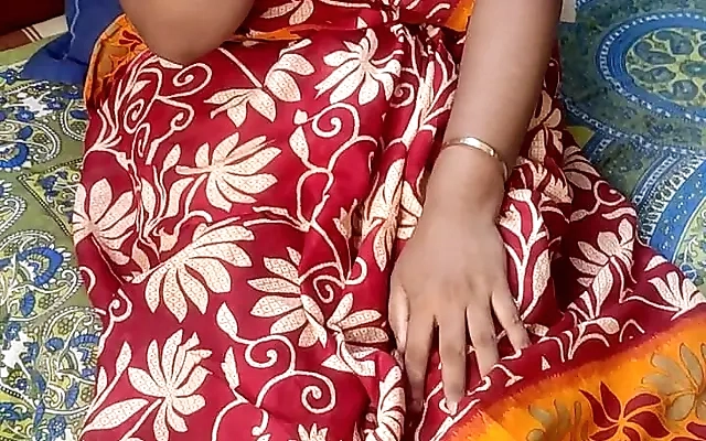 Indian college girl Sona got fucked in hot salwar kameez from her teacher for passing marks. Saarabhabhi6