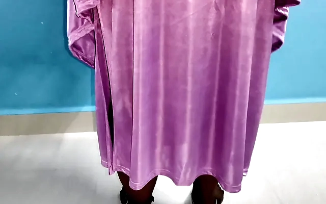 Indian desi Fuddi check karo jara desi indian porn range hath pakda chut ka lalch dekar aapni Gand marwai