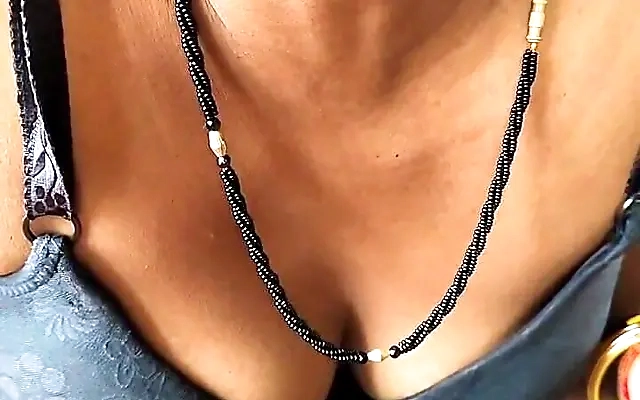Fodendo o cu da ninfetinha que adora apanha de pal