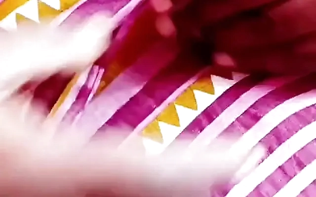Mi Vecina tetona es mas cachonda de lo cre&iacute;a, casi muero despu&eacute;s de semejante polvo 2/2. Diana Marquez