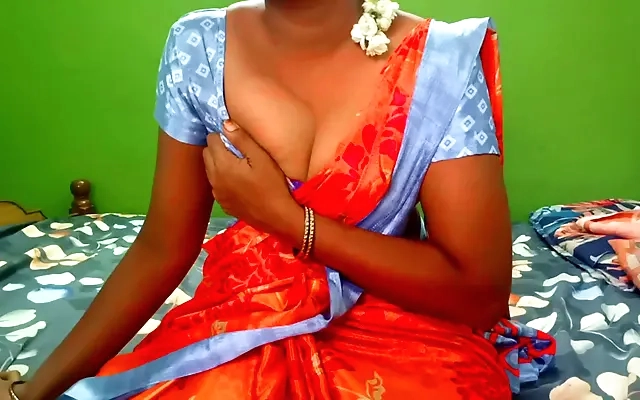 Encontr&eacute; a Hermanastra Viendo Porno En Liguero Rojo y Me Chupo La Verga Rico Sexo En Familia Puta Latina Hindo Colombiana en Miami Usa Desi BhaBhu XXX
