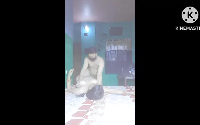 Teen stepsis convinces Asian bestie for a threesome with stepbro