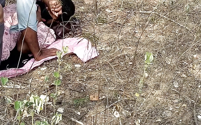 Pink Pussy Fucked On Red Rose Petals