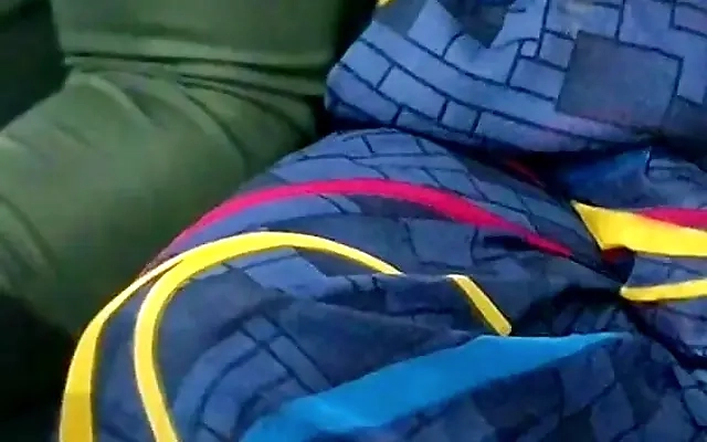 mi hermanastra ama el sexo anal con una polla gorda metida por su gram enorme culo sexo con paty de 18 a&Ntilde;os en la cocina
