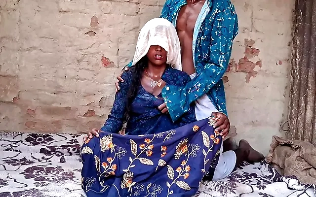 Indian Desi girl tight pusssy sex video