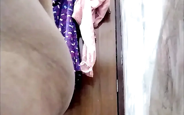 I WOKE UP IN Bed GIRLFRIEND'S BED AND ENDED UP EATING HER TITS!