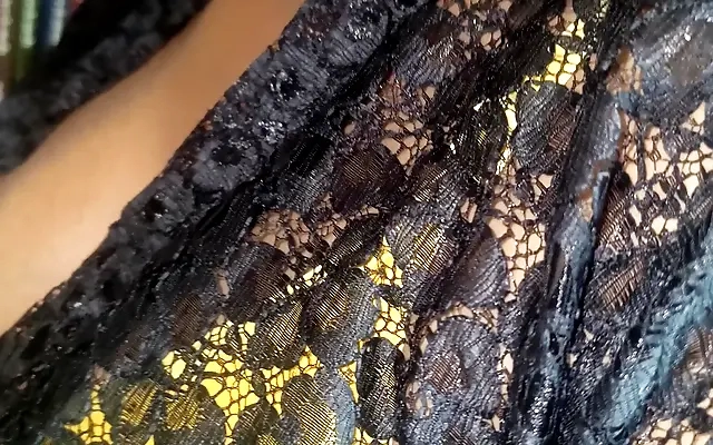 Indian Hot Aunty Hardcore sex at Open Place with Young Boy!! Best Indian Sex