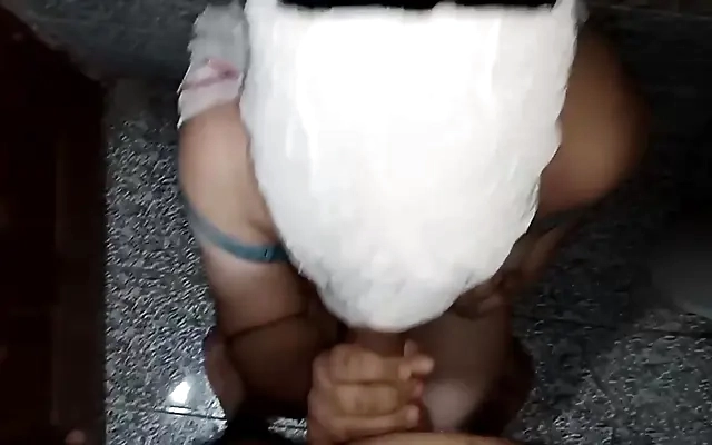 18 yo asian teen Pra from Thailand like hard cock of tourist