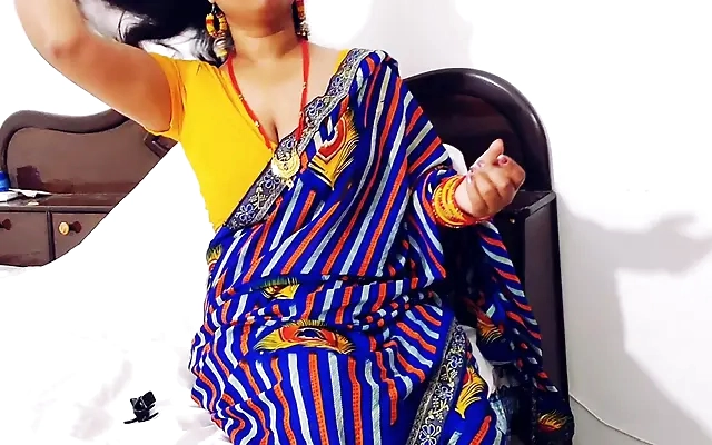 Indian Beautiful Bhabhi fucked by Unknown Thief! Sudden Sex