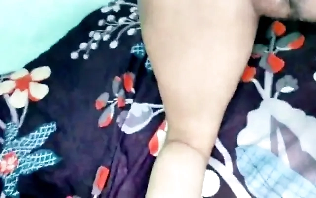 Indian xxx Desi Bhabhi hardcore Sex with Her Neighbour Boyfriend. Indian Desi Hindi BF Video.