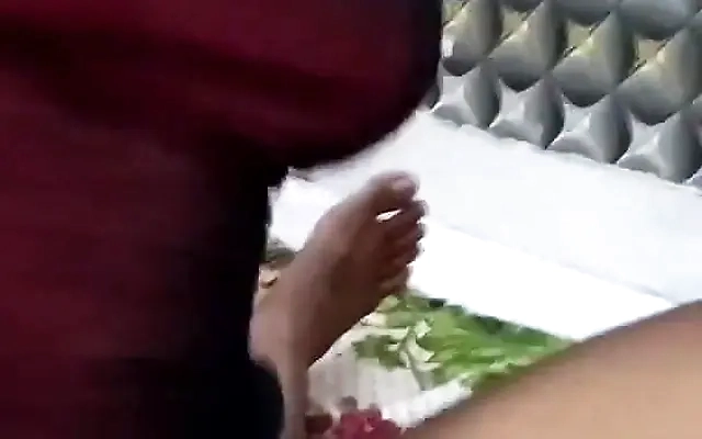 Home Made Indian MMS Of Sexy Desi Housewife Having Sex With Her Horny Husband