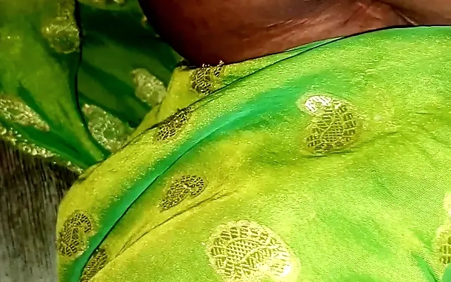 Indian Muslim Couple Hot Wife In Burqa Fucked In Kitchen