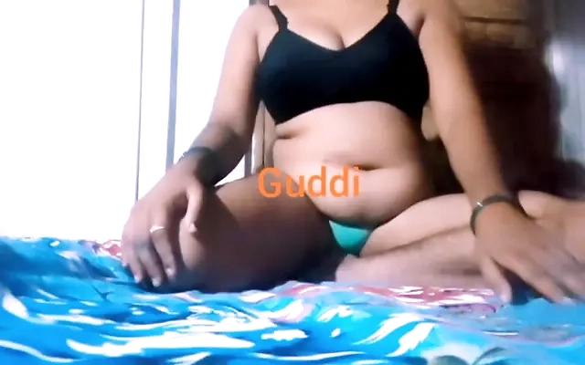 Indian Big Boobs Bhabhi Sex with! Hindi Viral Sex
