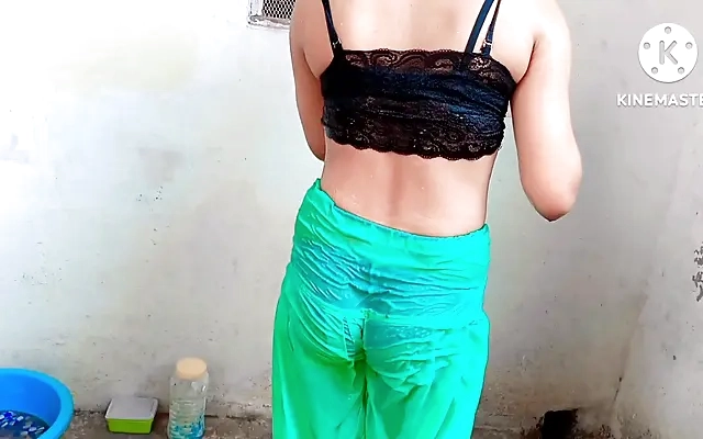 Desi Village Pani Pani saree me anal sexy videos