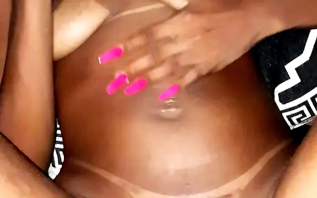 d&uuml;nne 18 japanesische teen bekommt anal und vaginal creampie gangbang