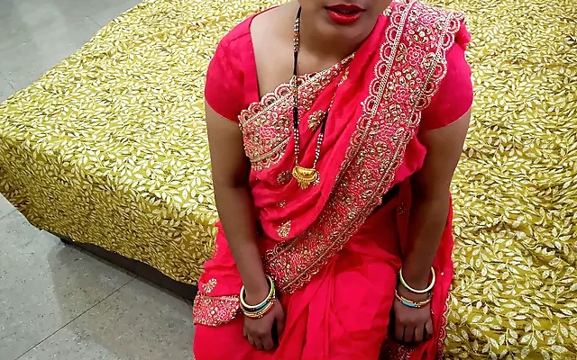 Indian XXX stepmom who stuck in washbesan stepson take advantage and fucked hard