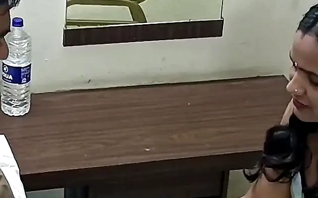 Indian Girl Prepares To Get Fucked In Her Pussy