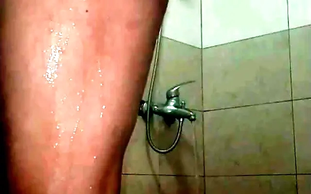 Japanese wife Myuu Tsubaki has intense oral sex with her lover in the bathroom,uncensored.