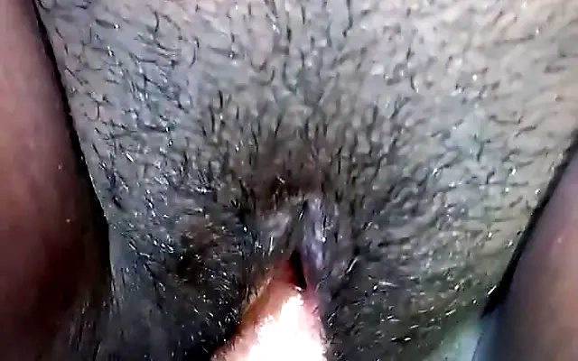 Desi Patni Ki Pehli Baar Gaand Maari Ki Uski Cheenkhe Or Gaaliya Nikal Gyi