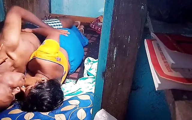 Indian hot sex with Bhabi